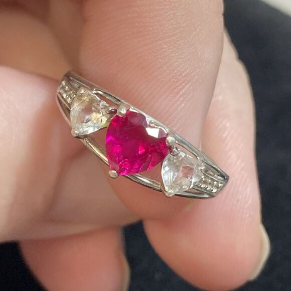Lab Created Ruby And White Sapphire 3 Heart Sterling silver Ring Sz 7 - Picture 1 of 6